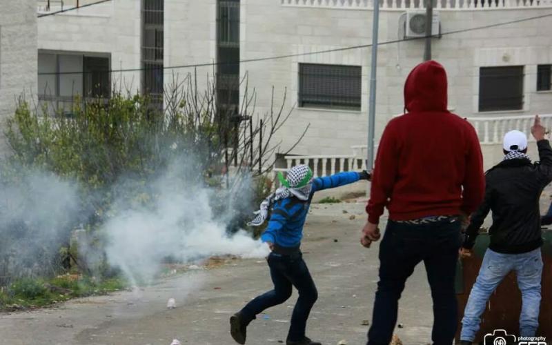 صور: إصابات في مواجهات قرب "عوفر"