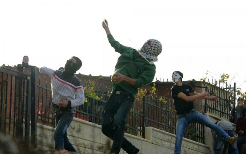 صور: إصابات في مواجهات قرب "عوفر"