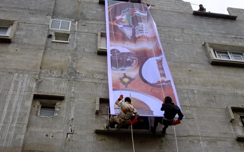صور:عرض عسكري بمسيرة حماس بالوسطى