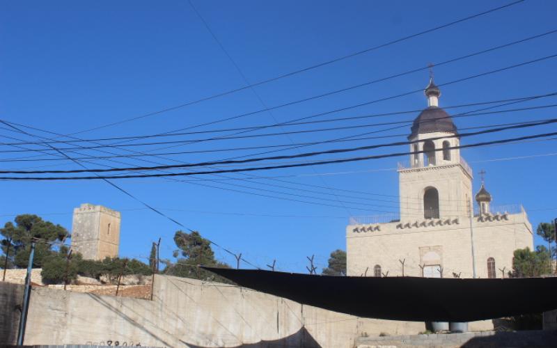 صور: كنيسة أثرية تحتضنها الخليل