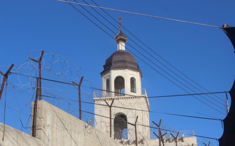 صور: كنيسة أثرية تحتضنها الخليل