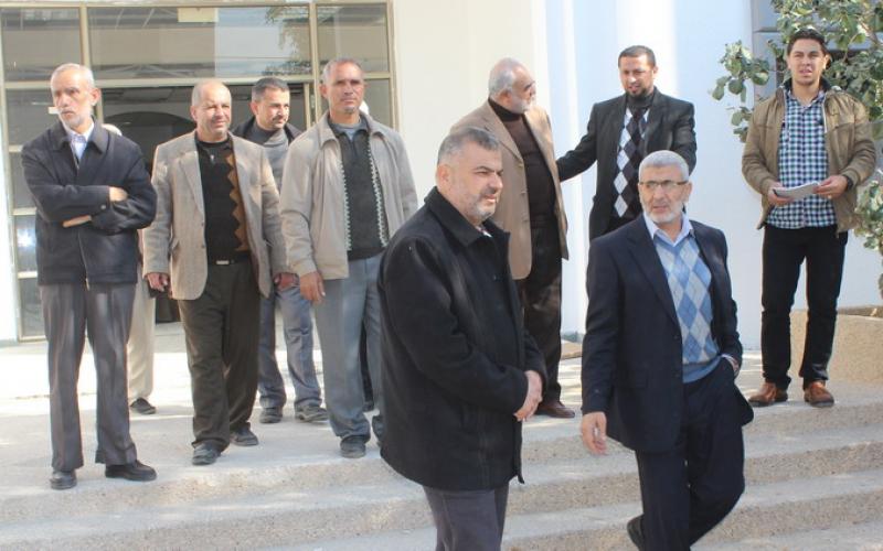 بلدية رفح تنظم حملة لتنظيف مستشفى النجار