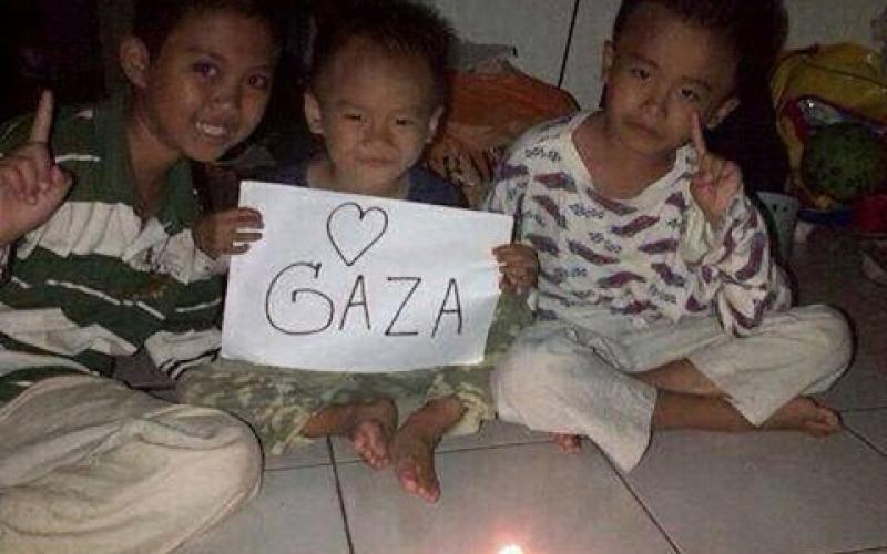 بالصور: الملايين يلفتون الأنظار نحو غزة عبر "الظلام"