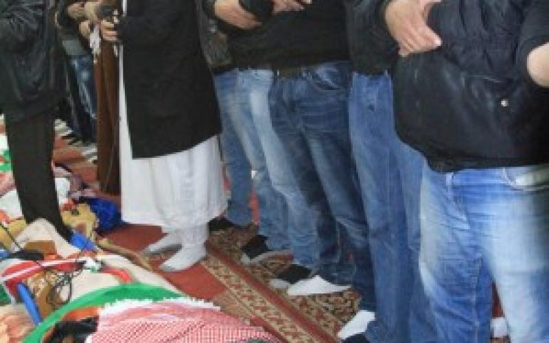 صور: تشييع جثمان الشهيدين "أبو جمل"