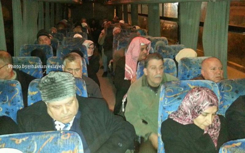 صور: أهالي غزة يتوجهون للصلاة في الأقصى