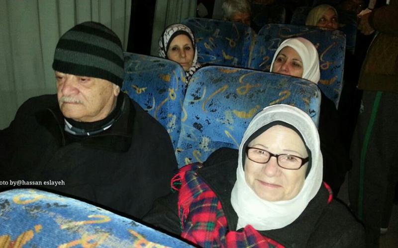 صور: أهالي غزة يتوجهون للصلاة في الأقصى