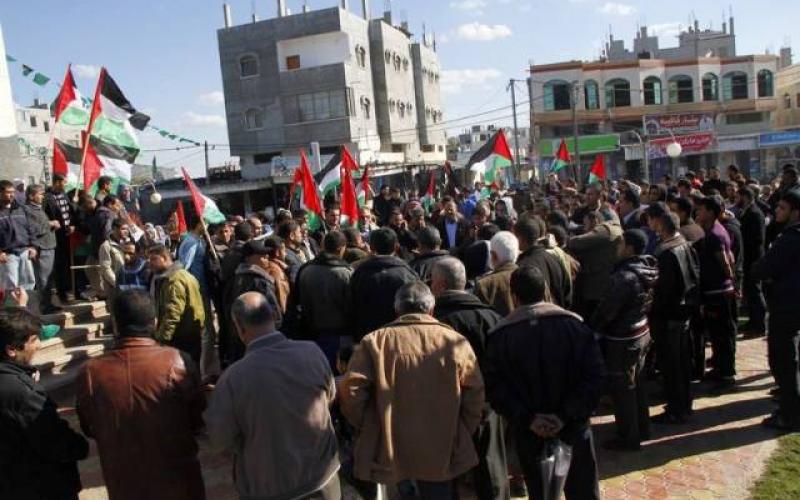 صور: وقفة القوى الوطنية برفح رفضا لأداء الحكومة