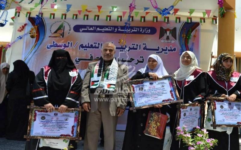 بالصور: ثابت: تعليم غزة تمكن من إدارة العام الدراسي رغم الصعاب