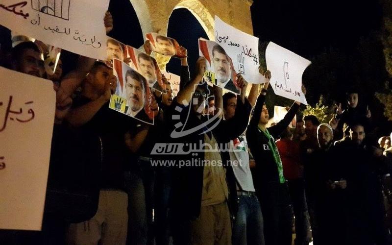 بالصور: مسيرة في الأقصى تضامنًا مع "مرسي"