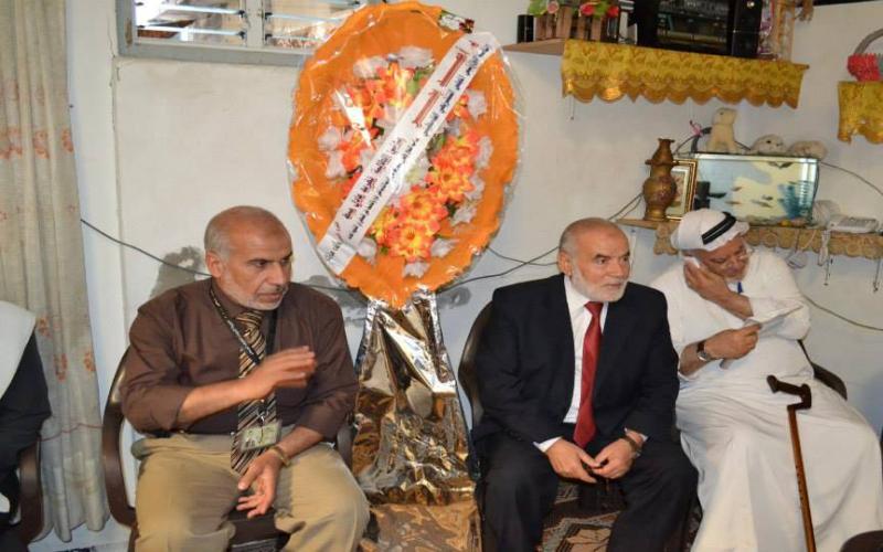 بالصور: بحر يهنئ المتفوقين بالثانوية العامة