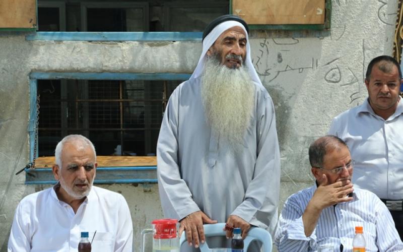 بالصور: خانيونس: حماس تزور المرضى ونزلاء السجون