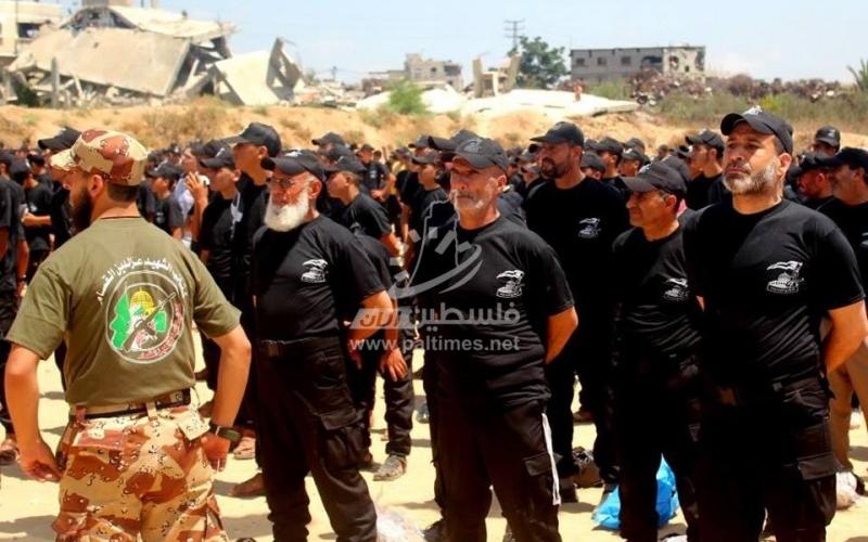 بالصور: مسنون يشاركون في "طلائع التحرير"