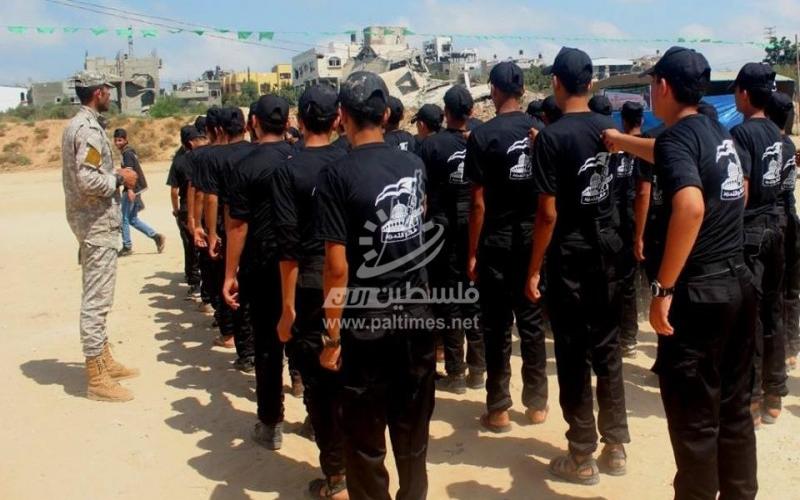 بالصور: مسنون يشاركون في "طلائع التحرير"