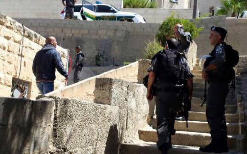بالصور: اقتحام منزلي الشهيدين "أبو جمل وحجازي" بالقدس