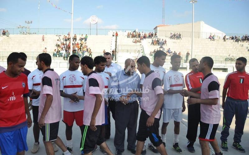 بالصور: اختتام بطولة العودة الكروية بدير البلح