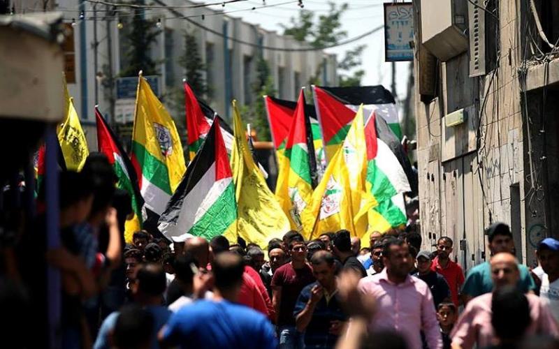بالصور: المئات يشيعون الشهيد أبو لطيفة بقلنديا