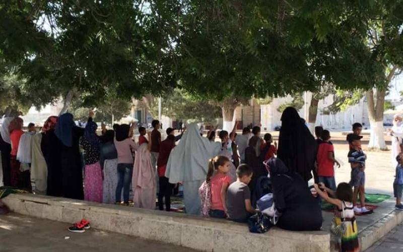 بالصور: الاحتلال يهدم محلات وغرف سكنية بسلوان
