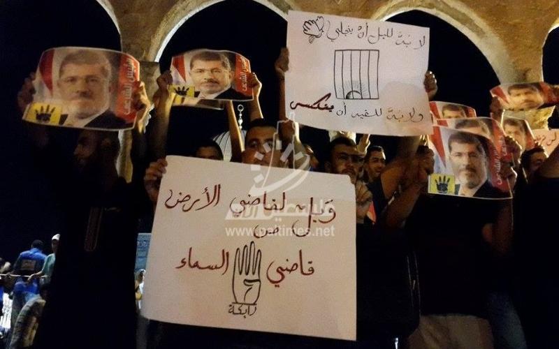 بالصور: مسيرة في الأقصى تضامنًا مع "مرسي"