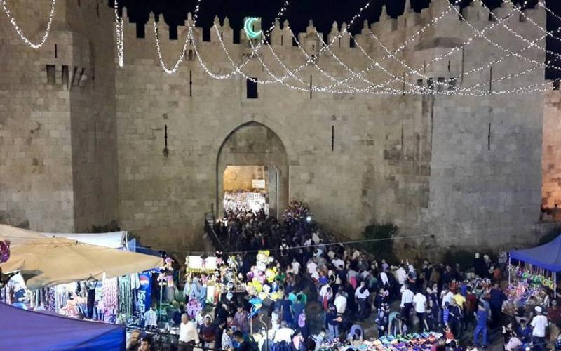 بالصور: الآلاف يحيّون ليلة القدر بالأقصى