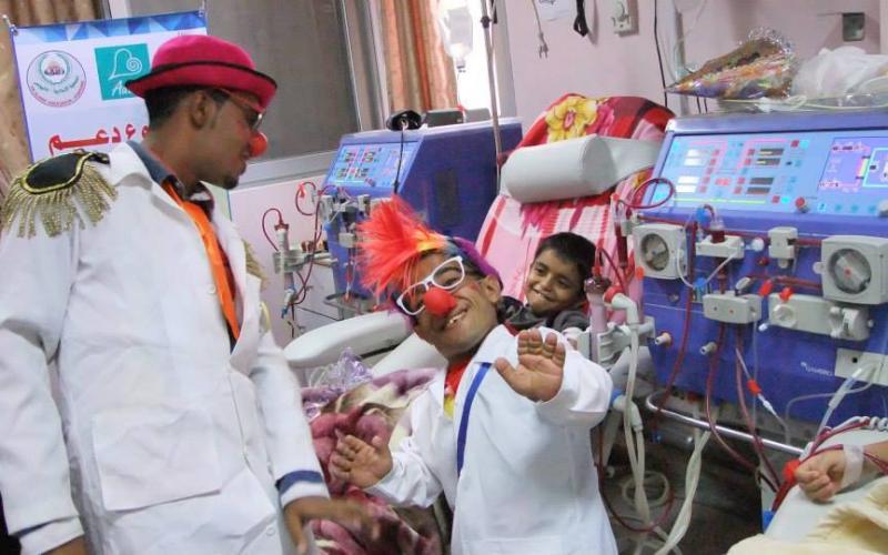 أجهزة تابلت للأطفال المرضى بالرنتيسي 