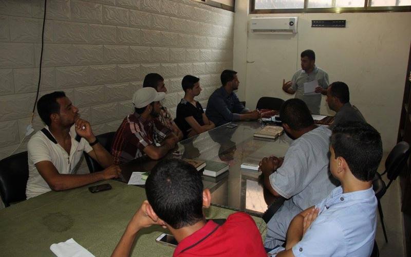 بالصور: حماس بدير البلح تختتم دورة في التحرير الصحفي