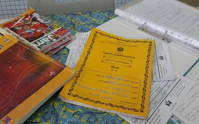 بالصور: مدرسة "جوريش" تفتقد المعلمة "دوابشة"