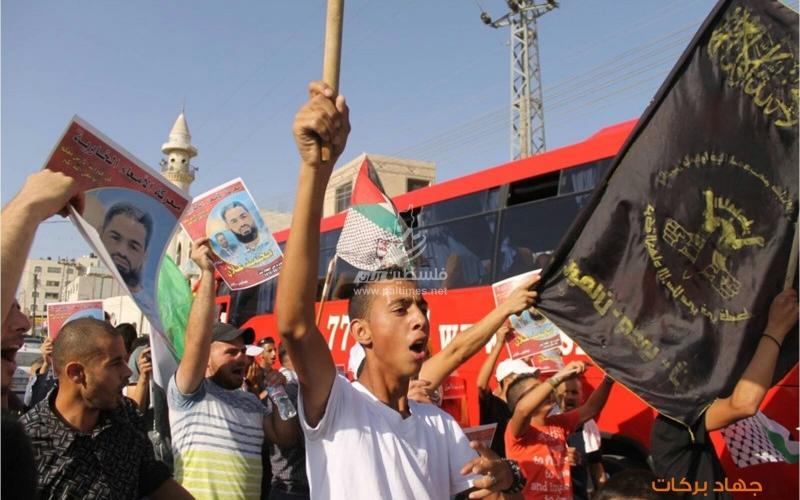 بالصور: الاحتلال يحاصر متضامنين مع الأسير علان في حوارة