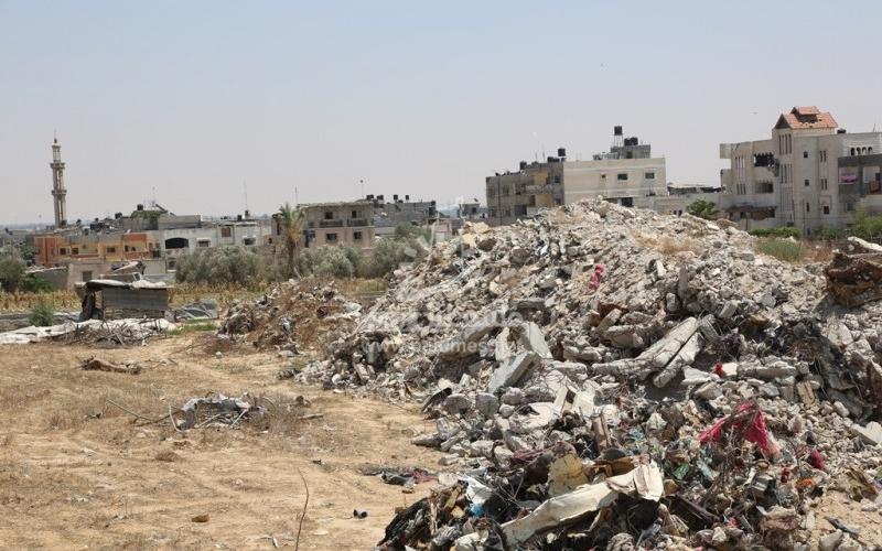 بالصور: سكان "الكرفانات" في خانيونس على صفيح ساخن