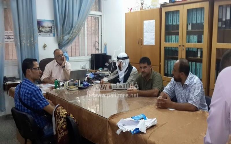 بالصور: وقفة احتجاجية بالبريج ضد قرارات "الأونروا"