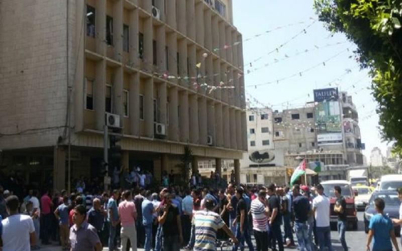 بالصور: "الشكعة" يرحل والحراك الشعبي في نابلس ينتصر