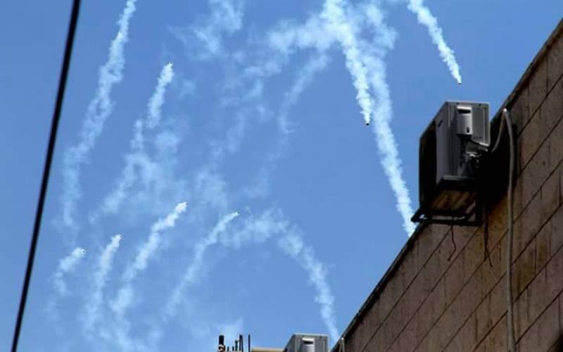 بالصور: إصابات بالاختناق في مسيرات الضفة