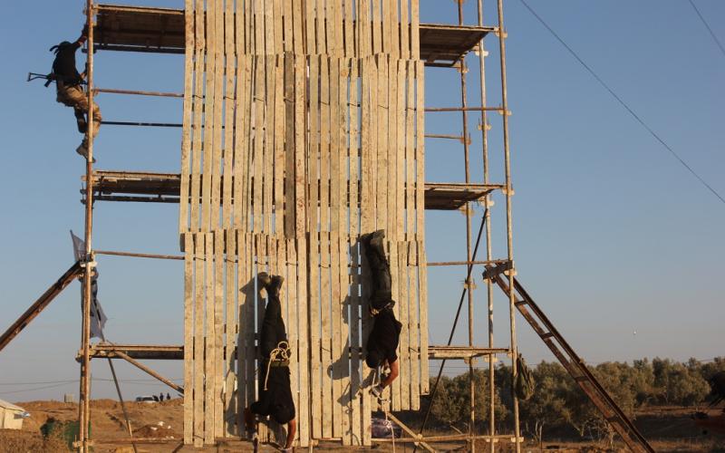بالصور: كتائب المجاهدين تنفذ مناورة عسكرية بغزة