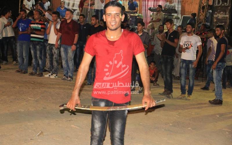 بالصور: "الدحية" و"الدبكة" موروث يلازم الفلسطينيين في أفراحهم