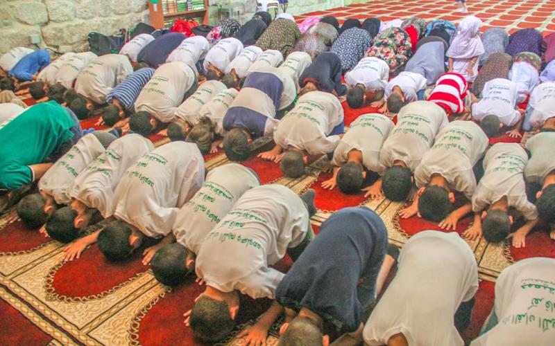 بالصور: جمعية الأقصى تختتم مخيمها الصيفي الأول