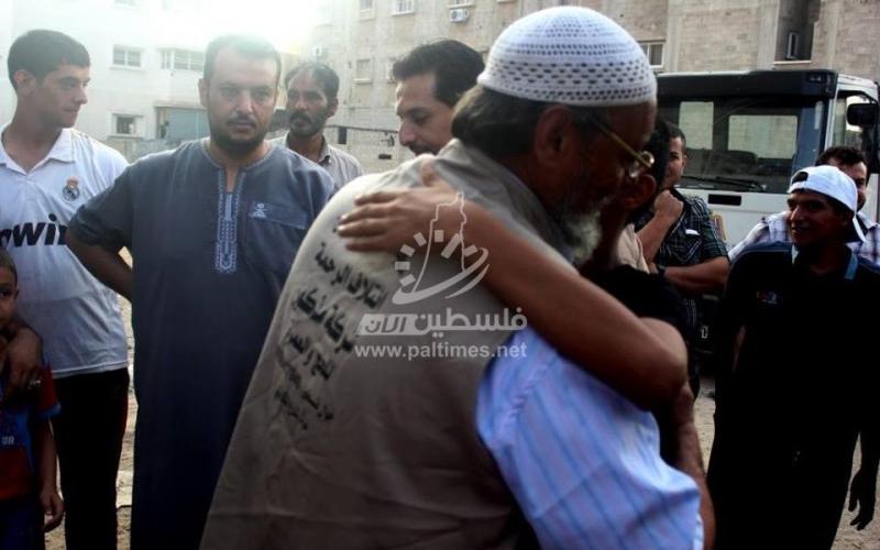 بالصور: الدفعة الأولى من حجاج غزة يغادرون عبر معبر رفح