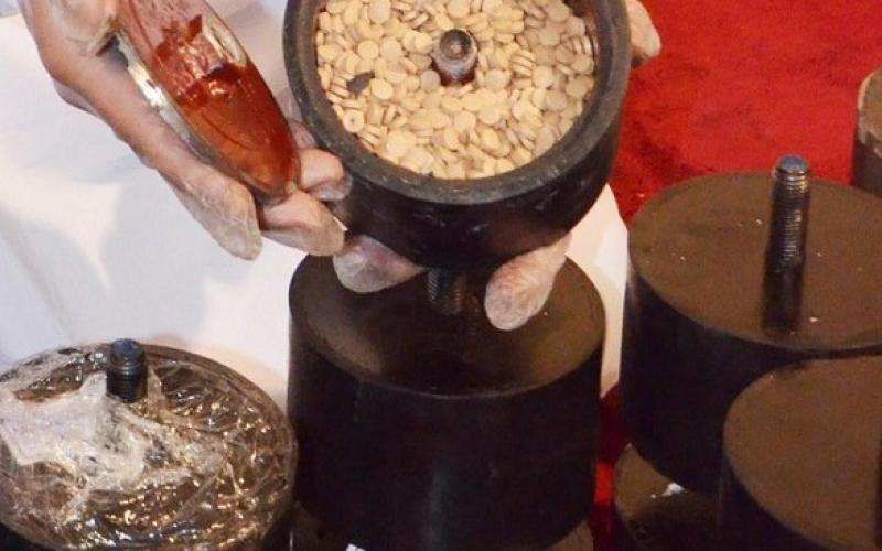 بالصور: حيل لا تخطر بالبال لمهربي المخدرات في السعودية