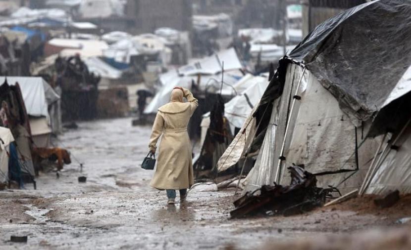 منخفض جوي جديد يكسر حاجز الاستقرار ورياح محملة بالغبار تضرب فلسطين من جديد