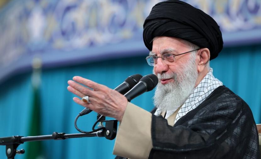 هكذا قتل خامنئي... ‏تفاصيل من "فايننشال تايمز"