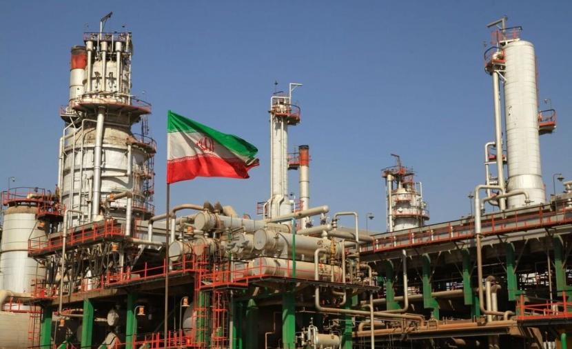 إيران تسعى لاستعادة معظم "قدرات التكرير"