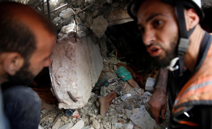 الدفاع المدني: 8000 شهيد جثامينهم عالقة تحت أنقاض غزة