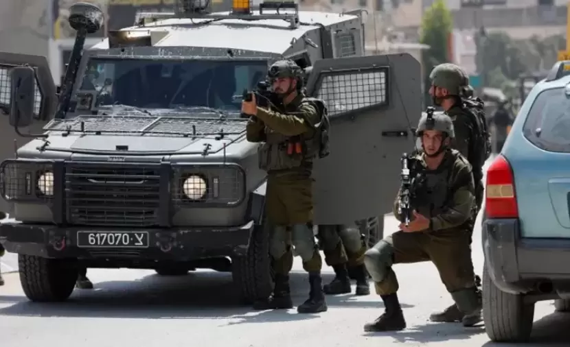 إصابة 3 مواطنين بينهم طفل خلال اقتحام الاحتلال جنوب رام الله