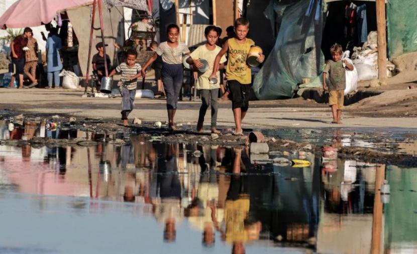 "أوتشا" يحذر من تزايد مخاطر انتشار الأمراض في مخيمات النزوح بقطاع غزة