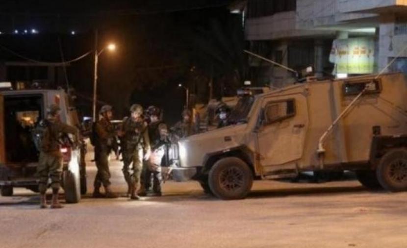 الاحتلال يغلق مدخلي المنشية وجورة الشمعة ببيت لحم