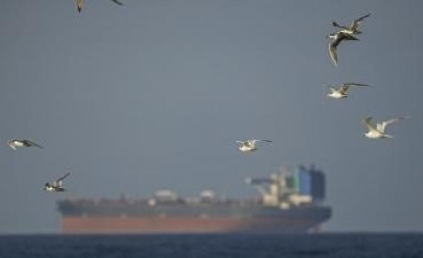 واشنطن توجه تهديدا للناقلات الصينية الحاملة للنفط الإيراني