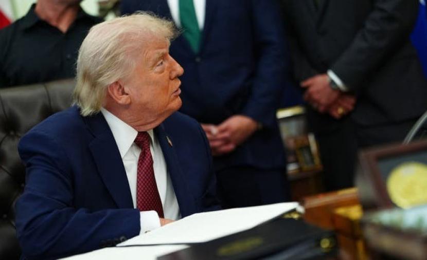 ترامب: ندرس تقديم مساعدة مالية للإمارات عبر مبادلة العملات