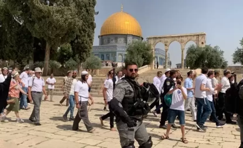 تحت حماية مشددة.. مستوطنون يقتحمون الأقصى ويؤدون طقوسا تلمودية