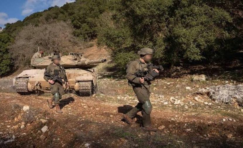 صحيفة عبرية: الاحتلال يخطط للانسحاب من "مناطق تجريبية" في لبنان