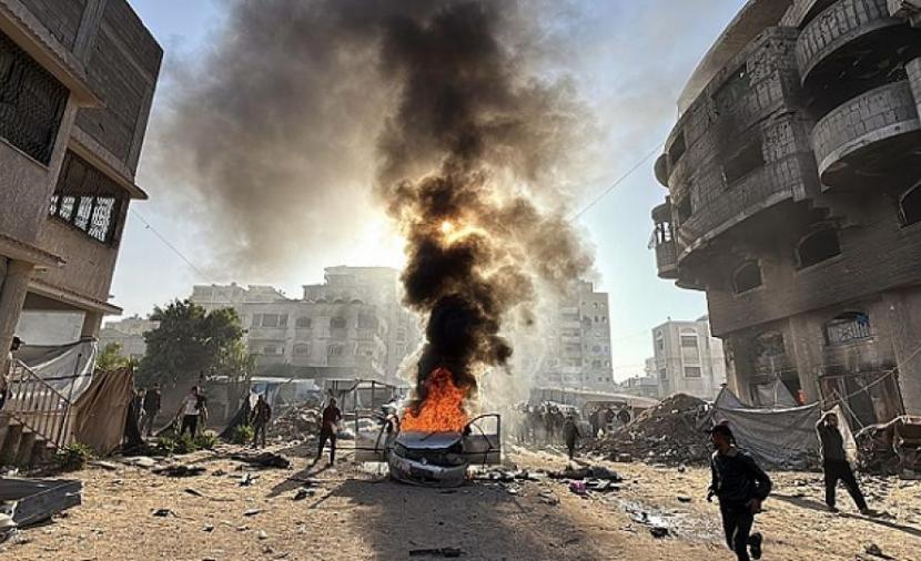 ارتقاء 3 شهداء من عناصر الشرطة الفلسطينية في غارة صهيونية استهدفت مركبتهم بالمغازي