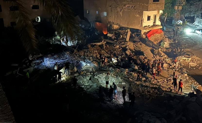 خوف ونزوح.. الاحتلال يدمّر ثلاثة منازل وسط القطاع