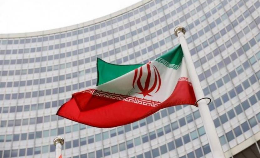 إيران: واشنطن طلبت التفاوض لا نحن ومضيق هرمز سيبقى مغلقاً إذا رُفضت شروطنا
